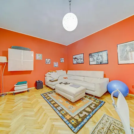 A Casa Di Fanalb - Franca Alloggio in famiglia Lisanza